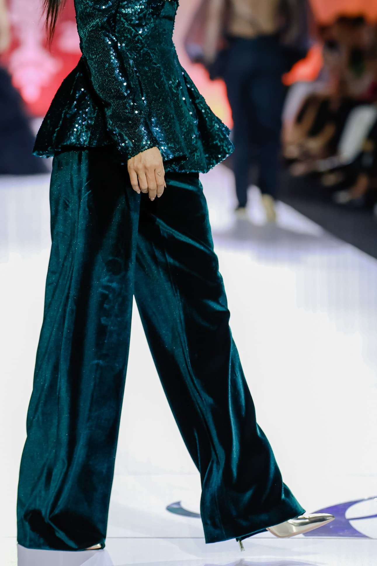 EMERALD GLOSS PANTS