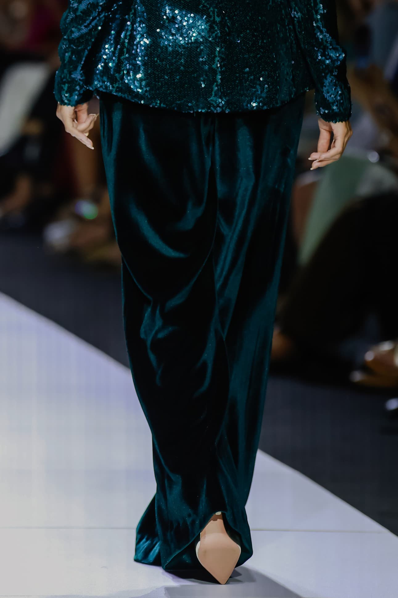 EMERALD GLOSS PANTS