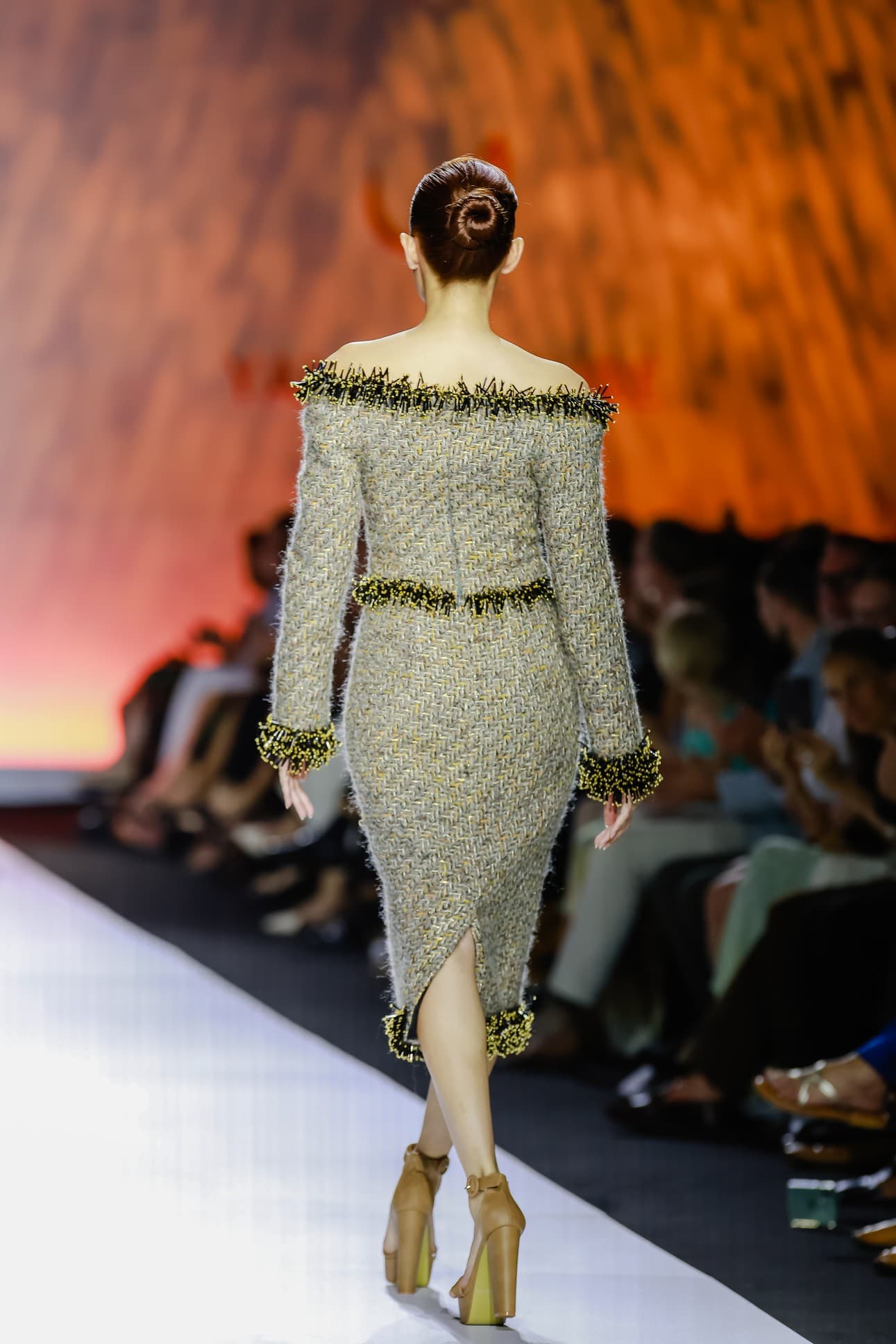 GOLDEN ELEGANCE TOP