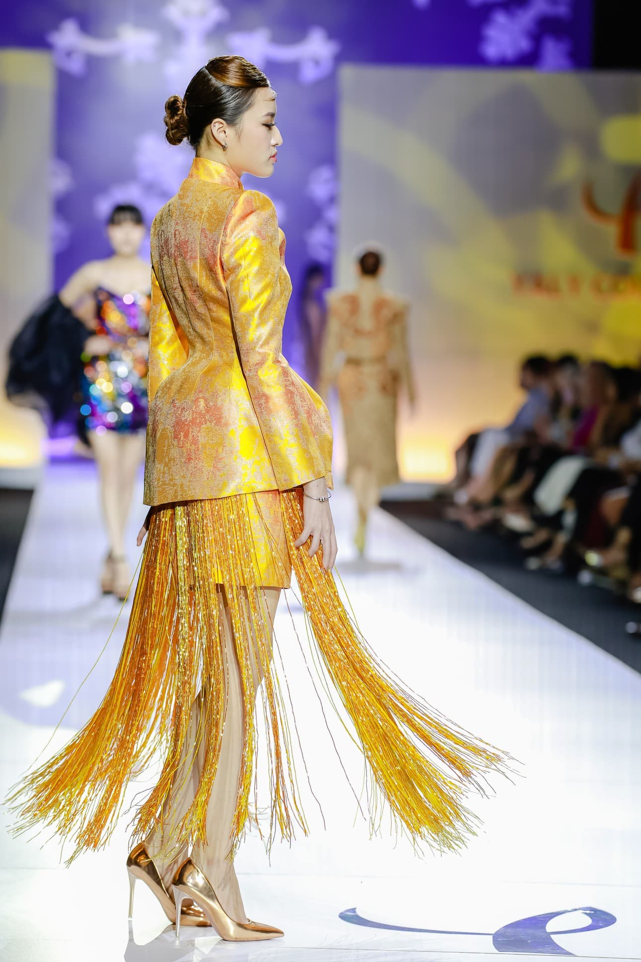 GOLDEN HEIRLOOM JACKET