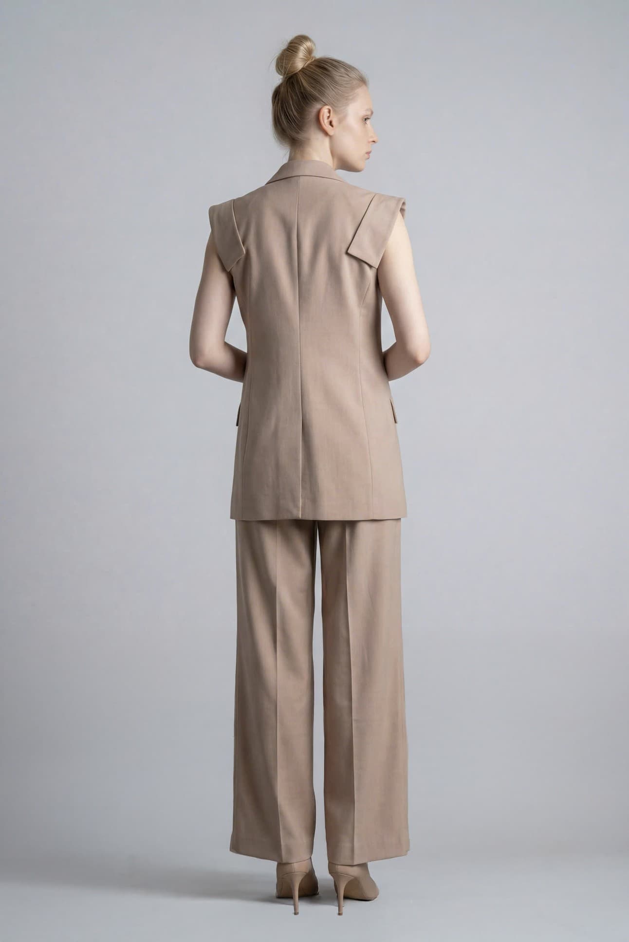 DUNE SUIT